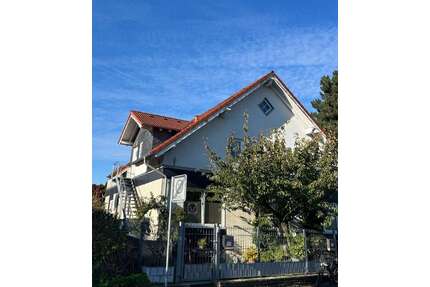 Haus zum Kaufen in Monheim am Rhein 895.000,00 € 322 m²