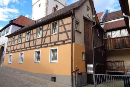 Gut vermietetes 2-Familien-Fachwerkhaus in der Altstadt von Uffenheim