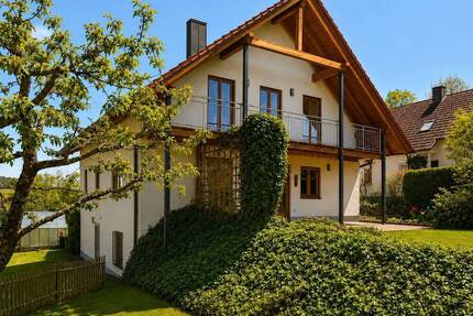 Familienidylle mit Weitblick - hochwertiges Einfamilienhaus in ruhiger Stichstraße von Bad Abbach!