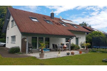Wohnhaus mit Einliegerwohnung - Terrasse - Garten - Doppelgarage - Markdorf