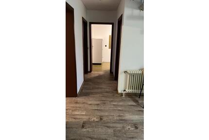 Einamilienhaus Zur Miete - 1.200,00&nbsp;EUR Kaltmiete, ca.&nbsp; 100,00&nbsp;m&sup2; in Steinheim an der Murr (PLZ: 71711)