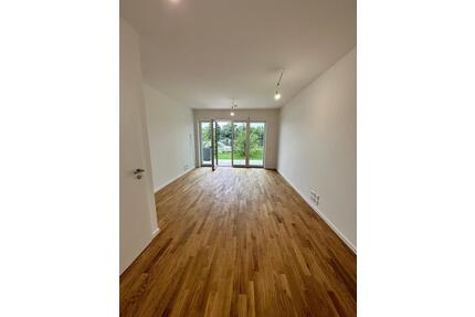 Wohnen am Wasser - moderne 2 Zimmerwohnung mit Garten - Berlin Spandau