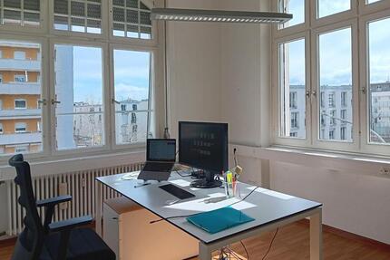 Arbeitsplätze in einem Gemeinschaftsbüro Coworking Konstanz