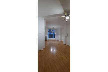 Büro in Worms 410,00 € 40 m² - 410,00&nbsp;EUR Kaltmiete, ca.&nbsp; 40,00&nbsp;m&sup2; in Worms (PLZ: 67547)