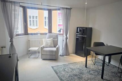 Wohnung Köln Bayenthal - 1.170,00&nbsp;EUR Kaltmiete, ca.&nbsp; 30,00&nbsp;m&sup2; in Köln (PLZ: 50968) Rodenkirchen