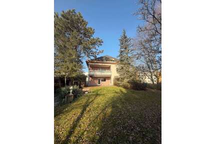 Wohnung zum Kaufen in Wiesbaden 990.000,00 € 330 m²