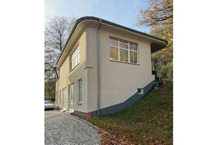Haus zum Mieten in Burkhardtsdorf 1.600,00 € 140 m²