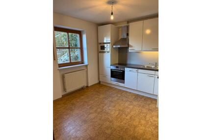 Helle 2 Zimmer Einliegerwohnung mit Terrasse und EBK - Bad Abbach