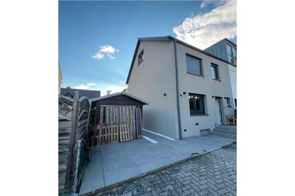 OHNE PROVISION❗️|DHH KERNSANIERT❕| Garage + Garten + Stellplatz - Ingolstadt Südost