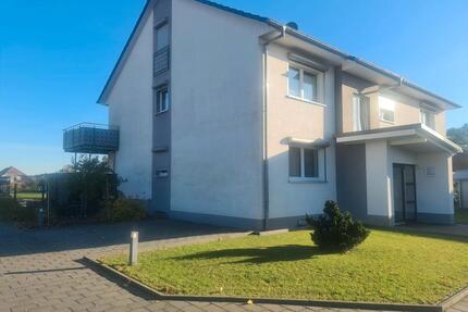 Attraktive 2-Zimmer-Wohnung mit eigenem Garten EG - Rühen