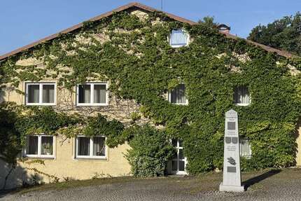 Haus zum Kaufen in Kirchberg im Wald 399.000,00 € 296 m²