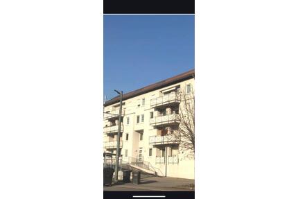 Ein Zimmerwohnung - 860,00&nbsp;EUR Kaltmiete, ca.&nbsp; 33,00&nbsp;m&sup2; in Esslingen am Neckar (PLZ: 73730) Oberesslingen