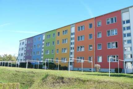 Wohnung zum Mieten in Zeulenroda-Triebes 302,00 € 40.22 m²
