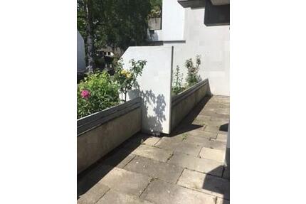 Top-Wohnlage und neu renoviert! 3-Zimmer-Wohnung mit großem Sonnenbalkon - Nürnberg Erlenstegen