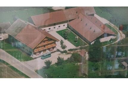Ehemaliger Vierseithof Nähe 84567 Erlbach (Bayern) - Perach