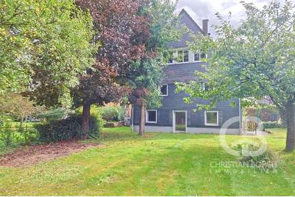 Haus zum Kaufen in Wiehl-Weiershagen 289.000,00 € 328 m²