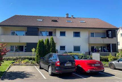 Attraktive 3-Zimmer-Dachgeschosswohnung mit Balkon in Markgröning - Markgröningen