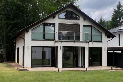 Haus zum Kaufen in Schönwalde-Glien 1.090.000,00 € 200 m²