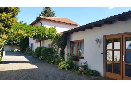 WG-Zimmer möbliert mit eig. Bad und Gemeinschaftsküche - Gera Bieblach-Ost