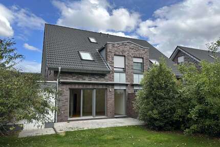 Haus zum Mieten in Leverkusen 2.200,00 € 133 m²