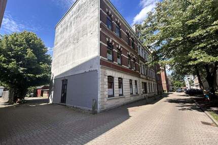 Mehrfamilienhaus mit zwei Wohneinheiten im Herzen von Neumünster - OTTO STÖBEN GmbH