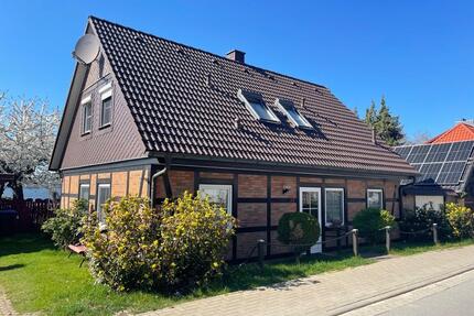 Idyllisches Haus am See mit Bootsanleger - Burg Stargard