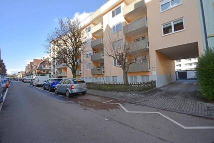 Großzügige 2-Zimmer-Wohnung mit Südbalkon und PKW-Stellplatz im Paradies! - Konstanz