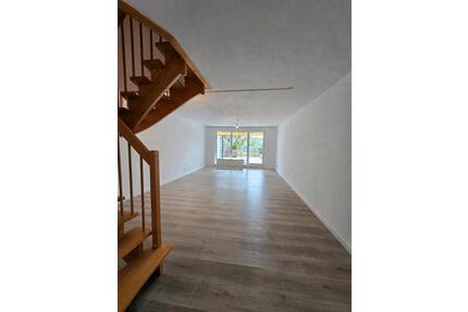 PROVISIONSFREIE 3-Zimmer Wohnung mit Dachterrasse - Mammendorf