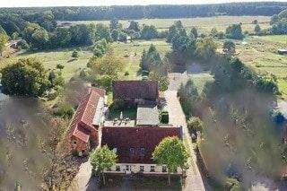 Ein außergewöhnliches Wassergrundstück! - Kleinzerlang