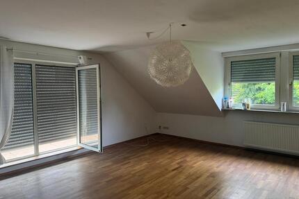 Schöne helle DG-Wohnung - 800,00&nbsp;EUR Kaltmiete, ca.&nbsp; 90,00&nbsp;m&sup2; in Fell (PLZ: 54341)