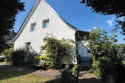 Gemütliches Zuhause mit großen nicht einsehbarem Grundstück - Vechelde