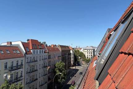 Wohnung zum Mieten in Berlin 1.980,16 € 116.48 m²