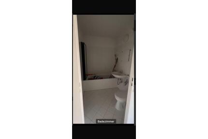 Nachmieter - 305,00&nbsp;EUR Kaltmiete, ca.&nbsp; 31,20&nbsp;m&sup2; in Halle (Saale) (PLZ: 06120) Dölau