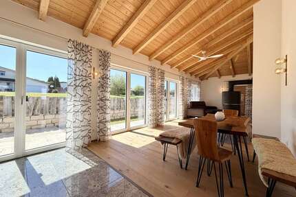 Haus zum Kaufen in Tann 424.000,00 € 112.98 m²