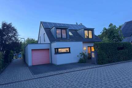 Haus zum Kaufen in Hürth 1.100.000,00 € 178 m²