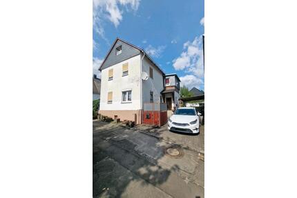 Charmantes kleines Haus in Katzenfurt - Sanierungsprojekt - Ehringshausen