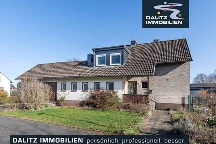 EFH mit großem Garten und Bauland - Bornheim Sechtem