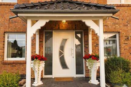 Haus zum Kaufen in Riede 980.000,00 € 264.29 m²