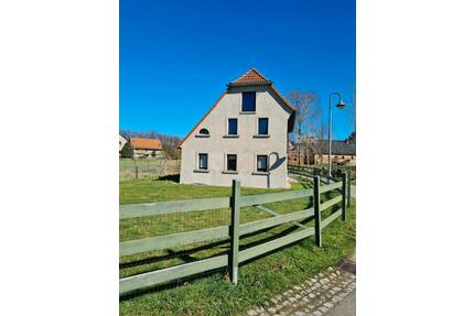 Einfamilienhaus - 95.000,00&nbsp;EUR Kaufpreis, ca.&nbsp; 100,00&nbsp;m&sup2; in Schmölln (PLZ: 04626)