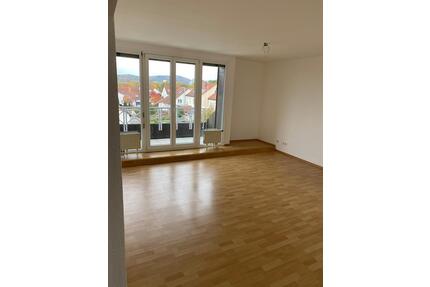 3 Zimmer Wohnung mit 2 Balkonen und EBK im Herzen von Liederbach - Liederbach am Taunus
