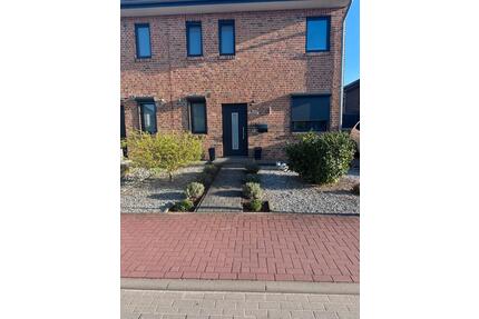 Doppelhaushälfte (KfW 55) - 500.000,00&nbsp;EUR Kaufpreis, ca.&nbsp; 121,00&nbsp;m&sup2; in Bad Bramstedt (PLZ: 24576)