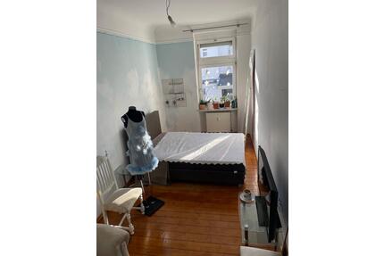 Schönes Helles WG Zimmer zentral gelegen - Wiesbaden