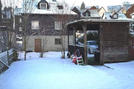 Freistehendes Einfamilienhaus mit Garten in Siegen !