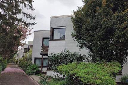 Reihenmittelhaus mit 222m² in Muffendorf, Einliegerwohnung und sonnigem Atriumgarten - Bonn