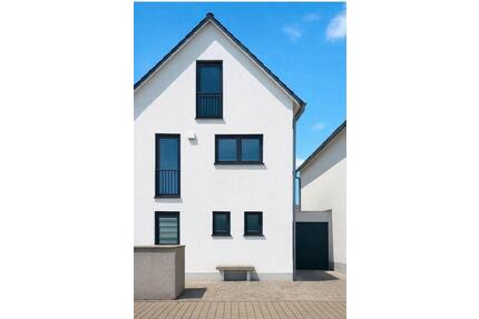 Modernes Einfamilienhaus in Ingolstadt-Friedrichshofen – Bj 2016