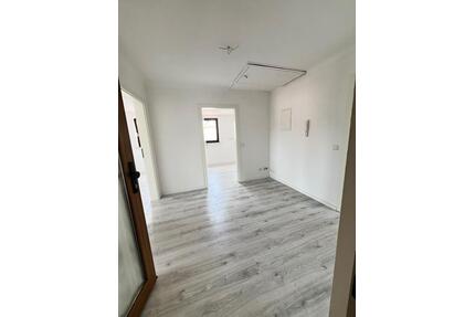 Helle 3ZKB, direkt am SHG - 500,00&nbsp;EUR Kaltmiete, ca.&nbsp; 75,00&nbsp;m&sup2; in Völklingen (PLZ: 66333)