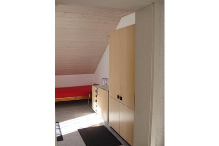 Möbl. Zimmer mit Bad - 200,00&nbsp;EUR Kaltmiete, ca.&nbsp; 15,00&nbsp;m&sup2; in Untersiemau (PLZ: 96253)