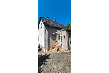Haus mit Grundstück - 125.000,00&nbsp;EUR Kaufpreis, ca.&nbsp; 120,00&nbsp;m&sup2; in Lanitz-Hassel-Tal (PLZ: 06628)