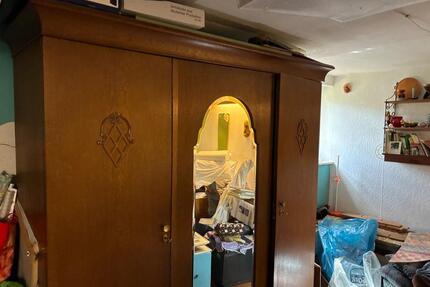 1 Falienhaus im Bungalowstil in sehr guter Lage. Unverbaubar. - Pirmasens