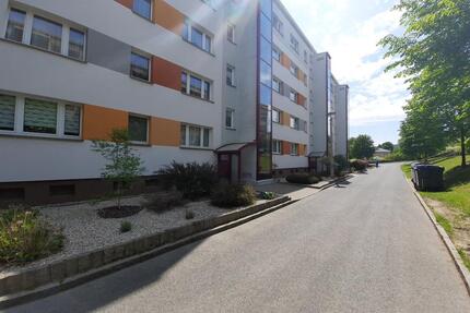 frisch sanierte 3-Raum Wohnung mit Balkon - Bad Elster